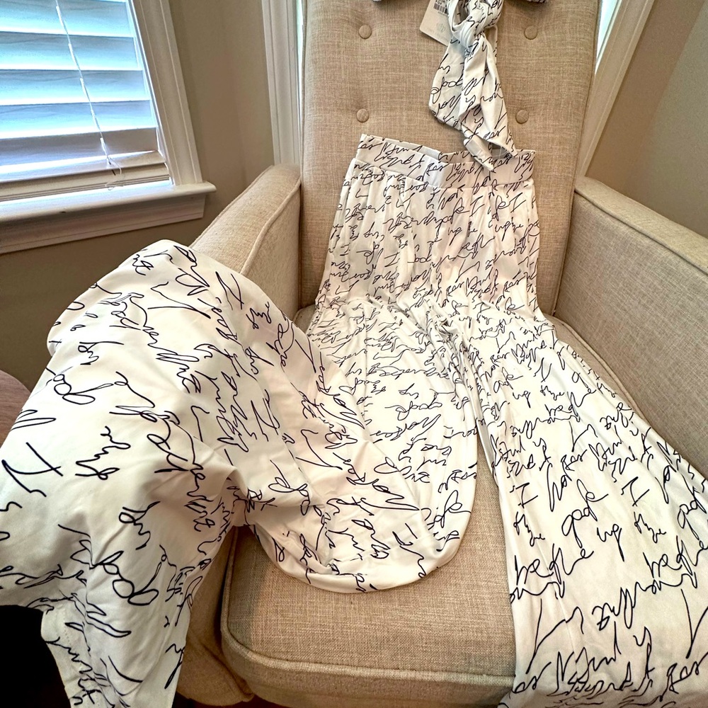 Two piece pant set!